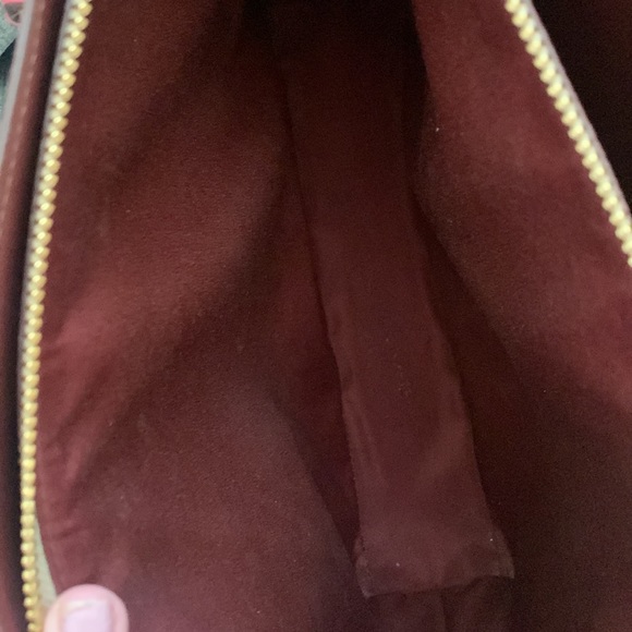 💥💥SOLD💥💥Tatum Carryall Tote - Picture 8 of 9